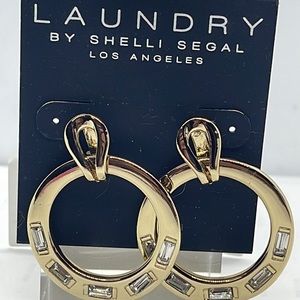 BNWT Laundry by Shelli Segal LA Earings never worn Gold